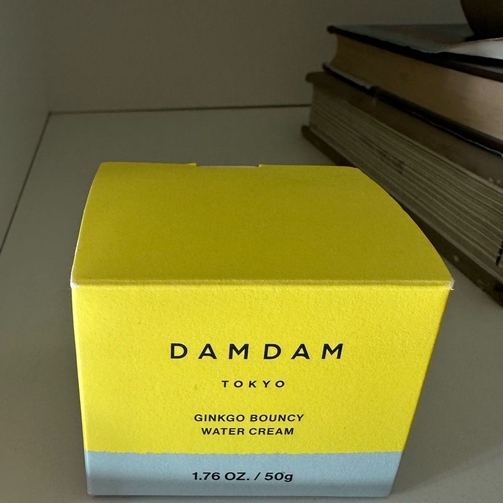 Dam dam Tokyo Gingko Bouncy Water Cream